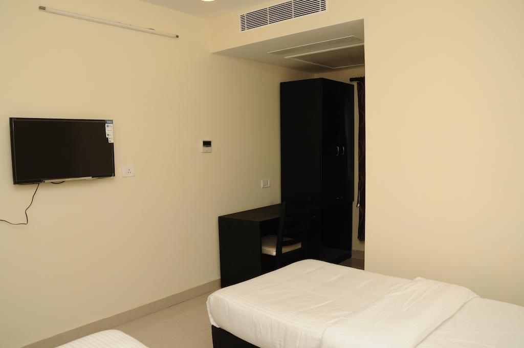 Balaji Residency Hotel Chennai Room photo