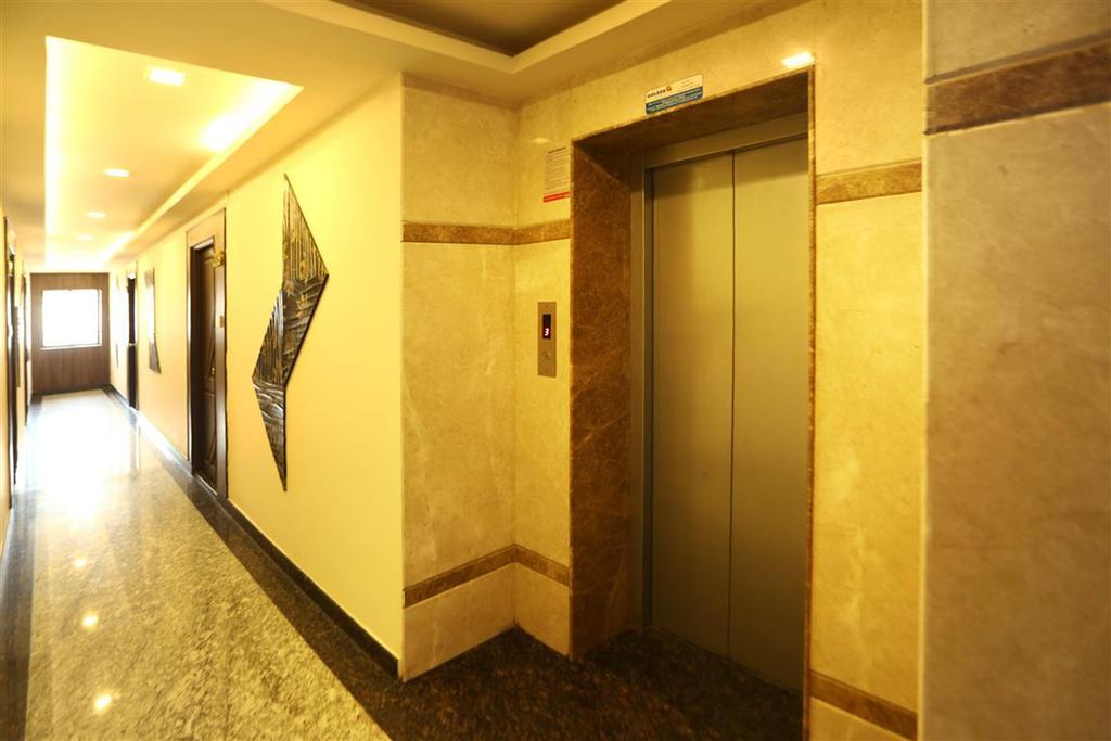 Balaji Residency Hotel Chennai Exterior photo