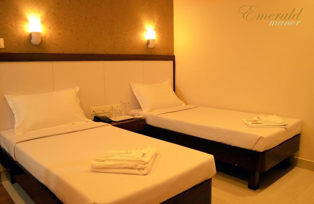 Balaji Residency Hotel Chennai Exterior photo